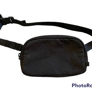 NWOT Lululemon Crossbody Bag